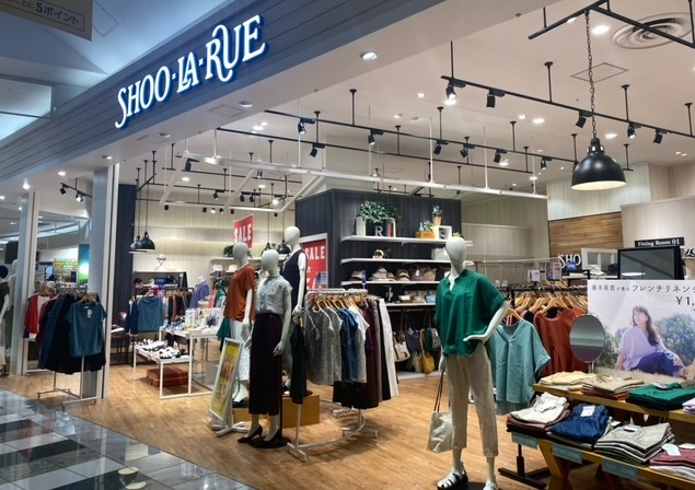 レディース服アパレル販売員（9:30～13:30）